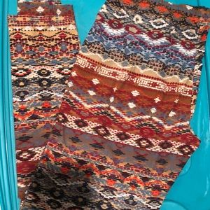 🌟BUY NOW or BUNDLE 🌟Aztec pattern leggings Like new EUC👍